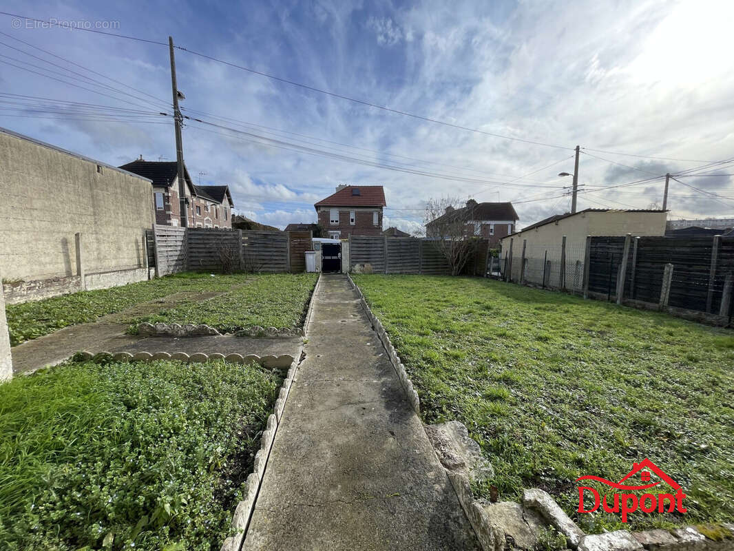 Maison à SAINT-QUENTIN