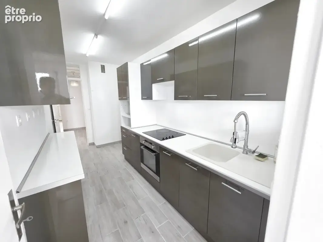 A vendre appartement T4 proche collège Saint Michel - photo 4