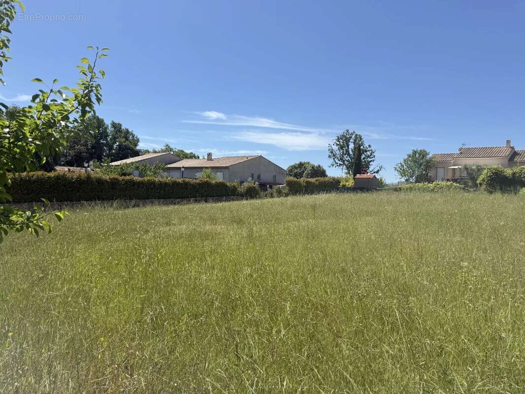 Magnifique terrain de 3600m² plat proche Saint MAXIMIN avec permis de construire purgé de tous recours - photo 11