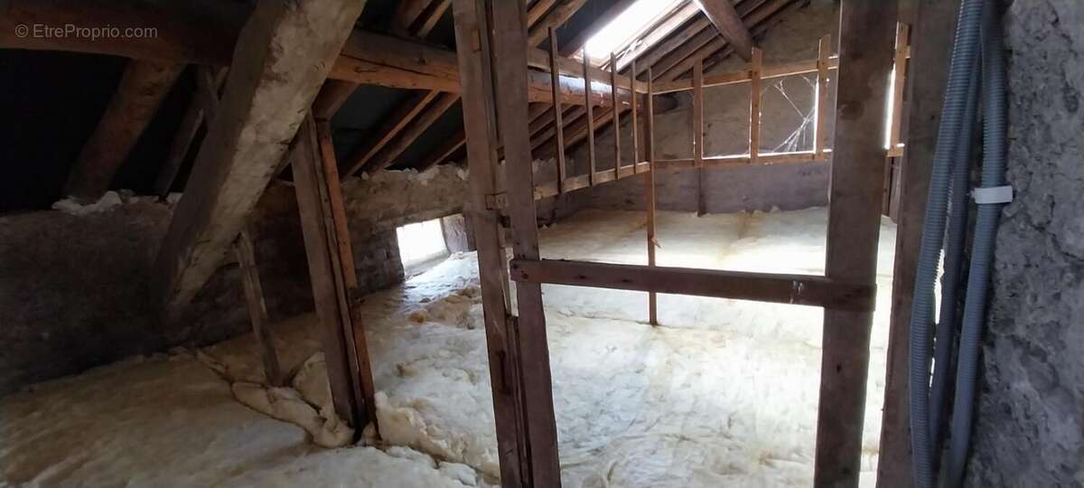 Maison à AILLEVILLERS-ET-LYAUMONT