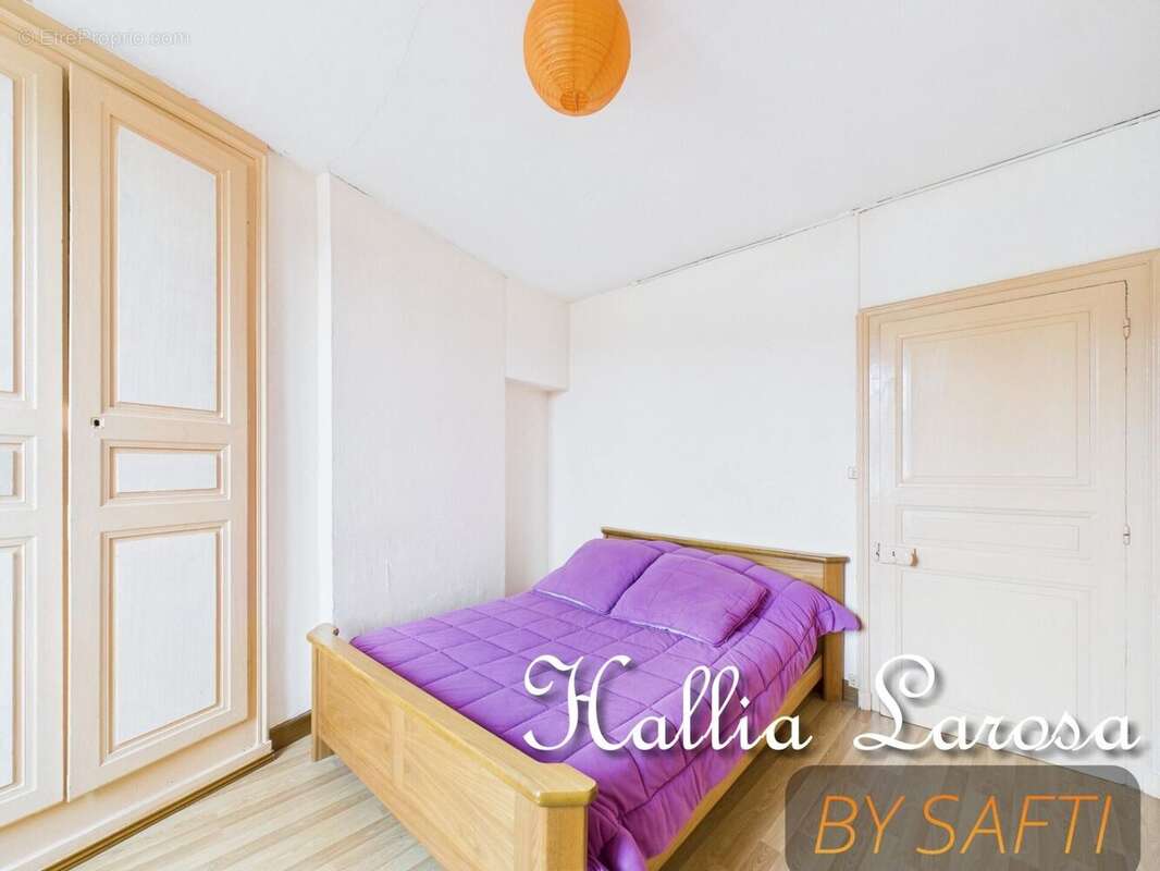 Photo 8 - Maison à LUSSAC-LES-CHATEAUX