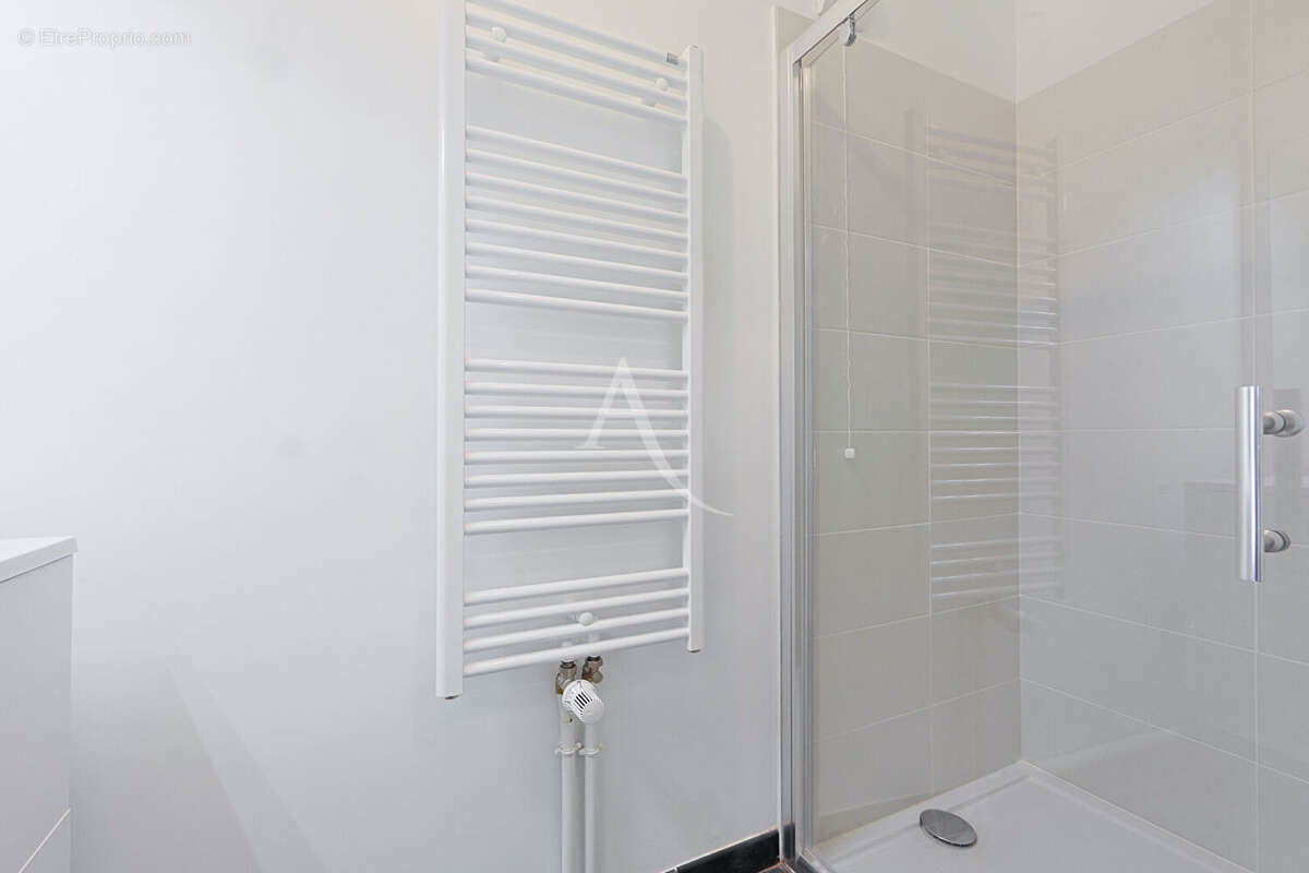 Appartement t4  78.25m² dernier etage avec balcon et pk - photo 8
