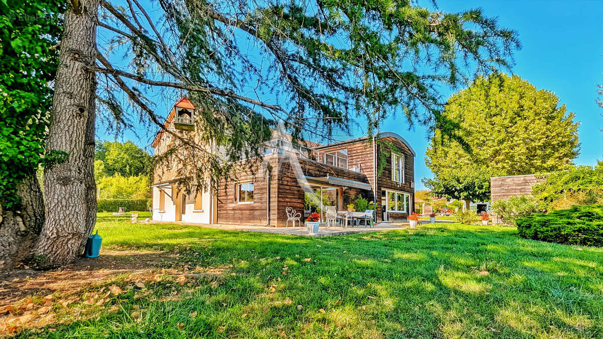 Maison à MONFLANQUIN