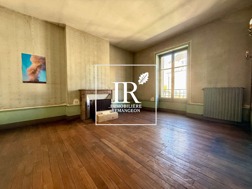 Maison 210 m² à Vierzon  - photo 8