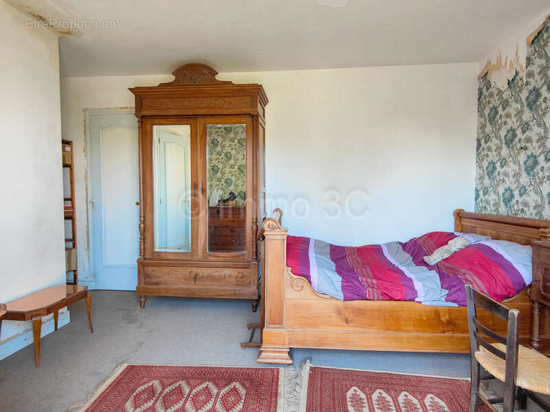 Maison à SAUZE-VAUSSAIS