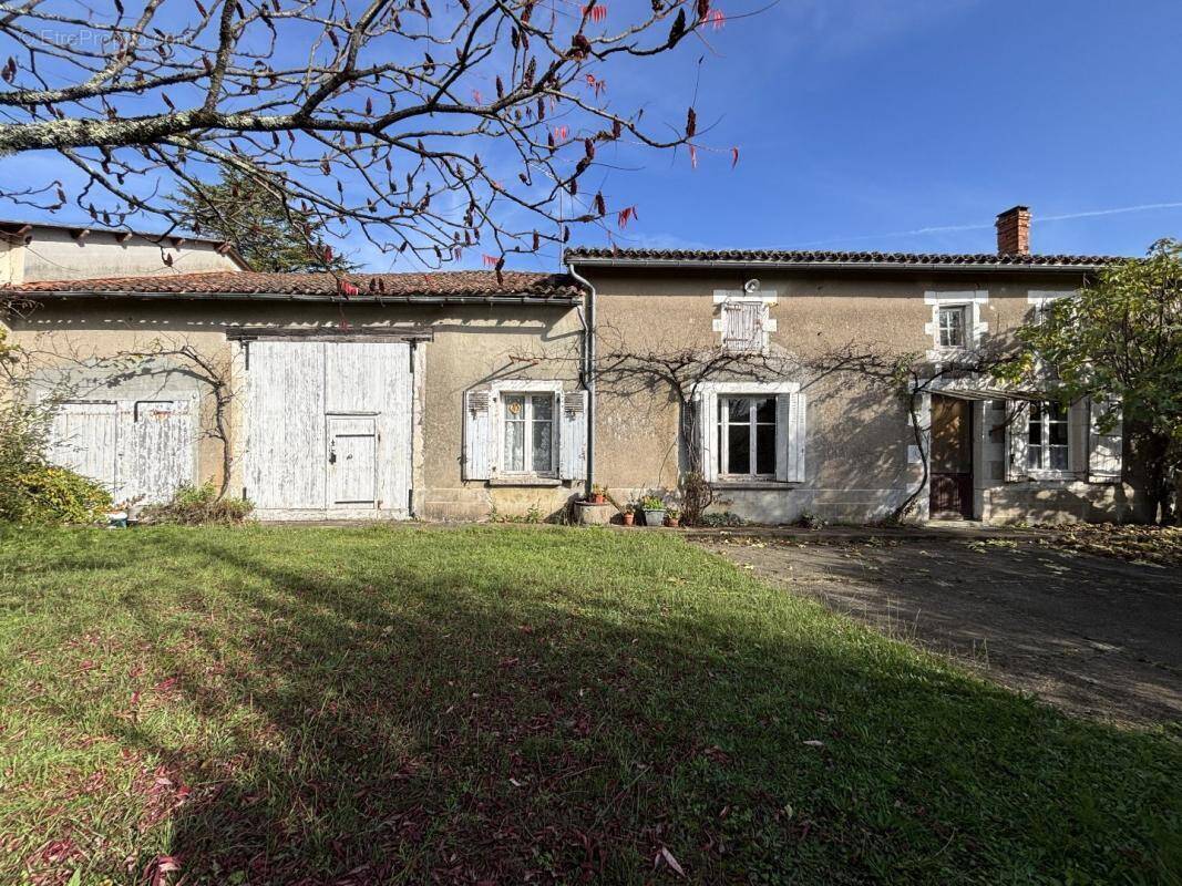 Maison à SAINT-GOURSON