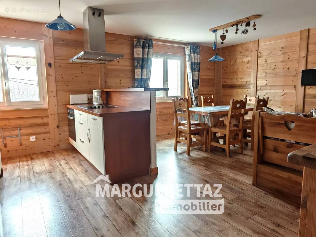 Appartement à CHATILLON-SUR-CLUSES