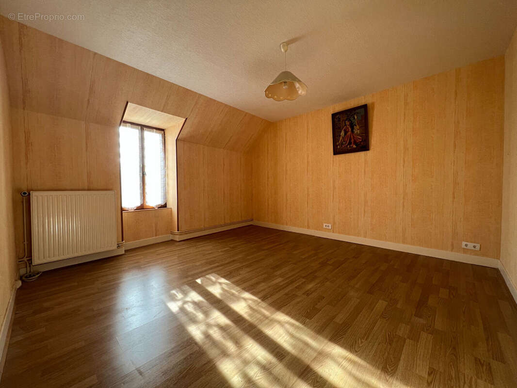 Maison à CULAN