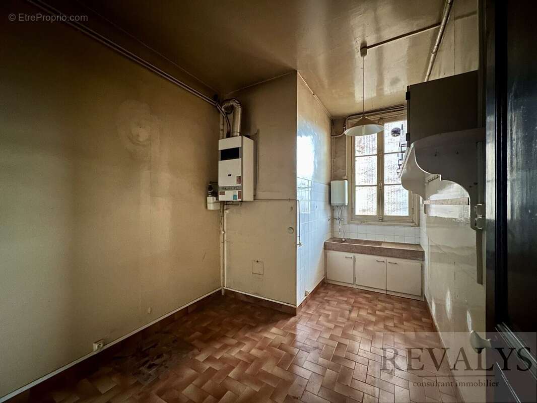 Appartement de caractère 100 m²  Place Dubois Dijon - photo 2