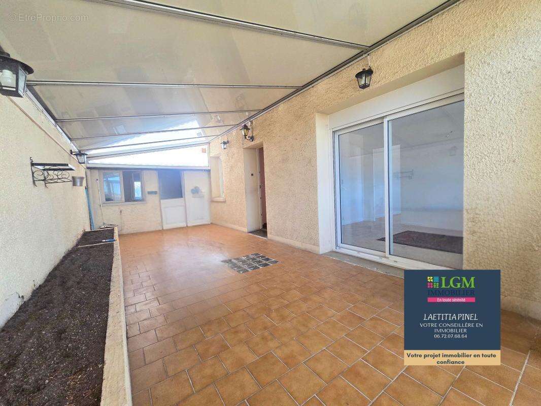 Maison à LABRUGUIERE