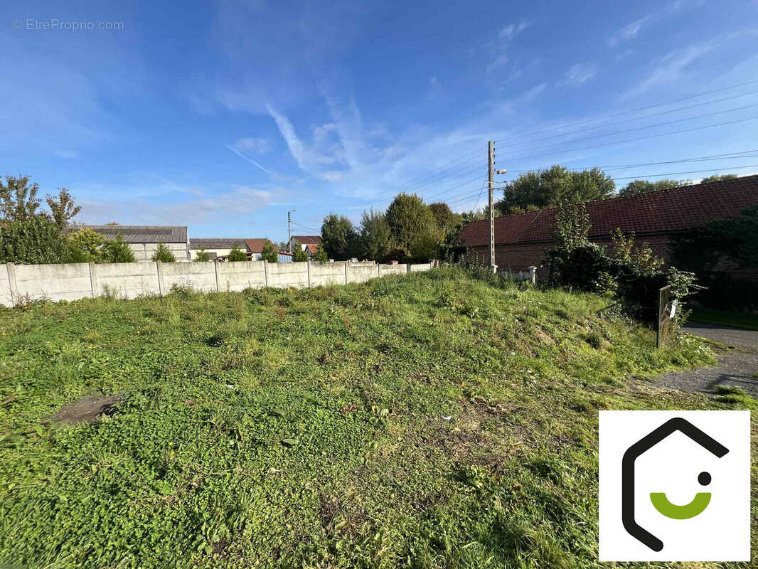 Terrain à ROYE