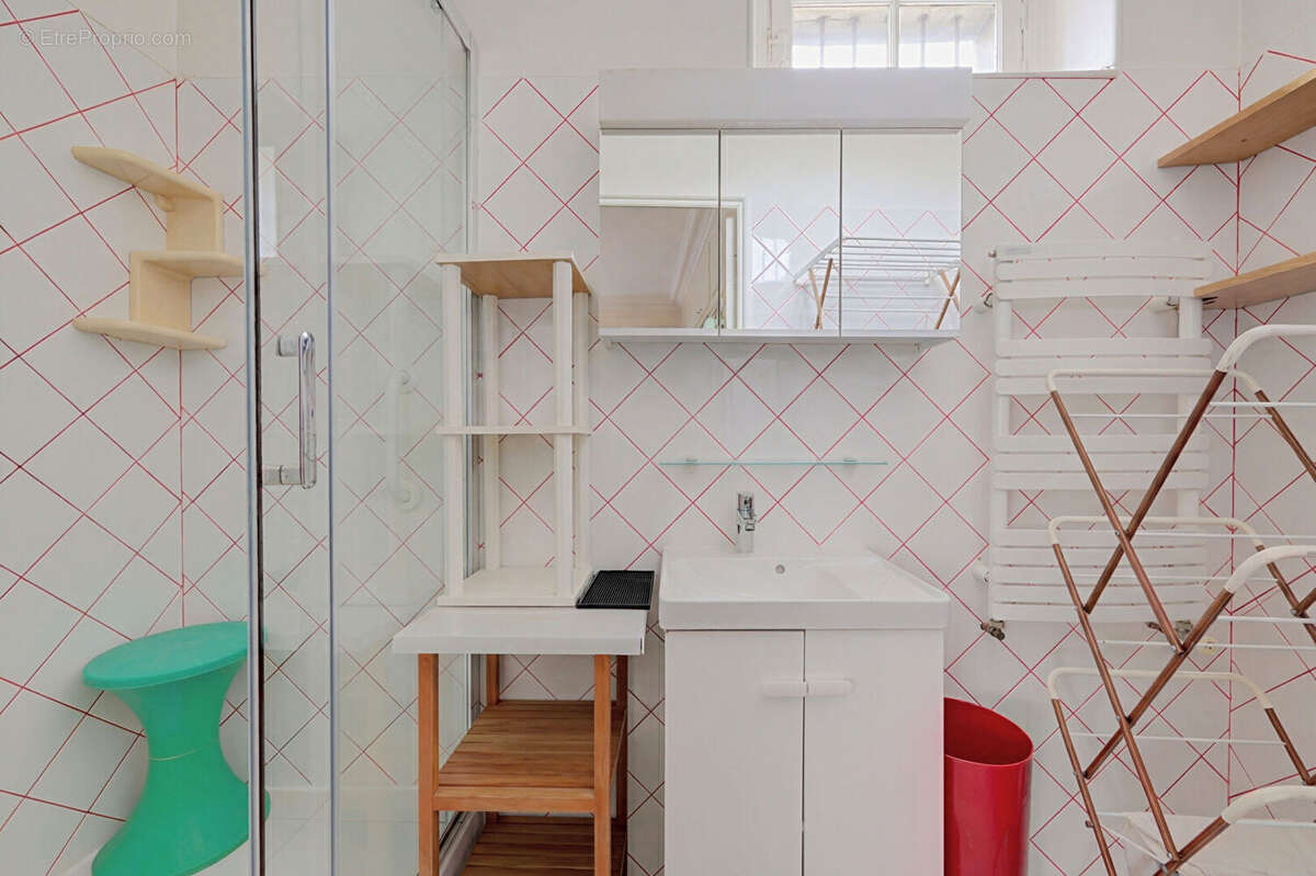 Appartement à PARIS-11E