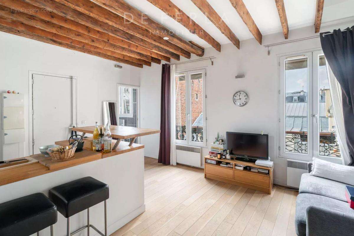 Appartement à PARIS-17E