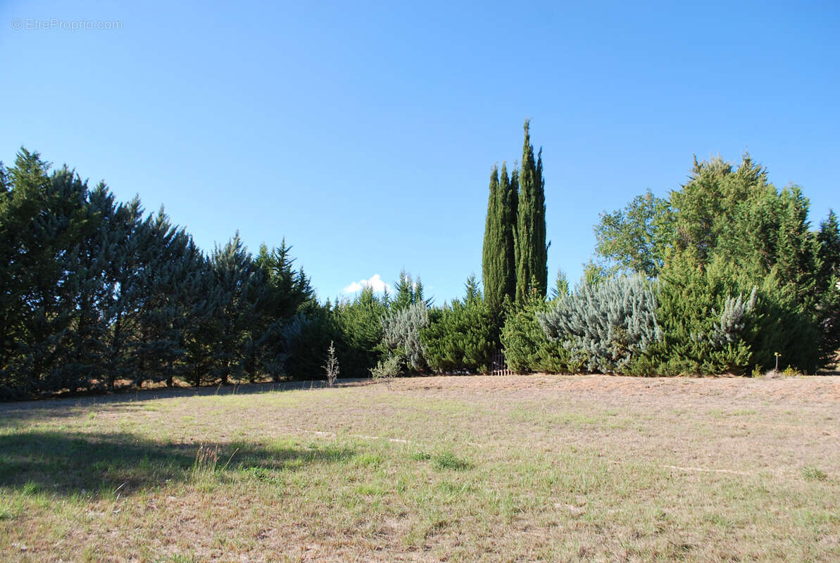 Terrain à VILLECROZE