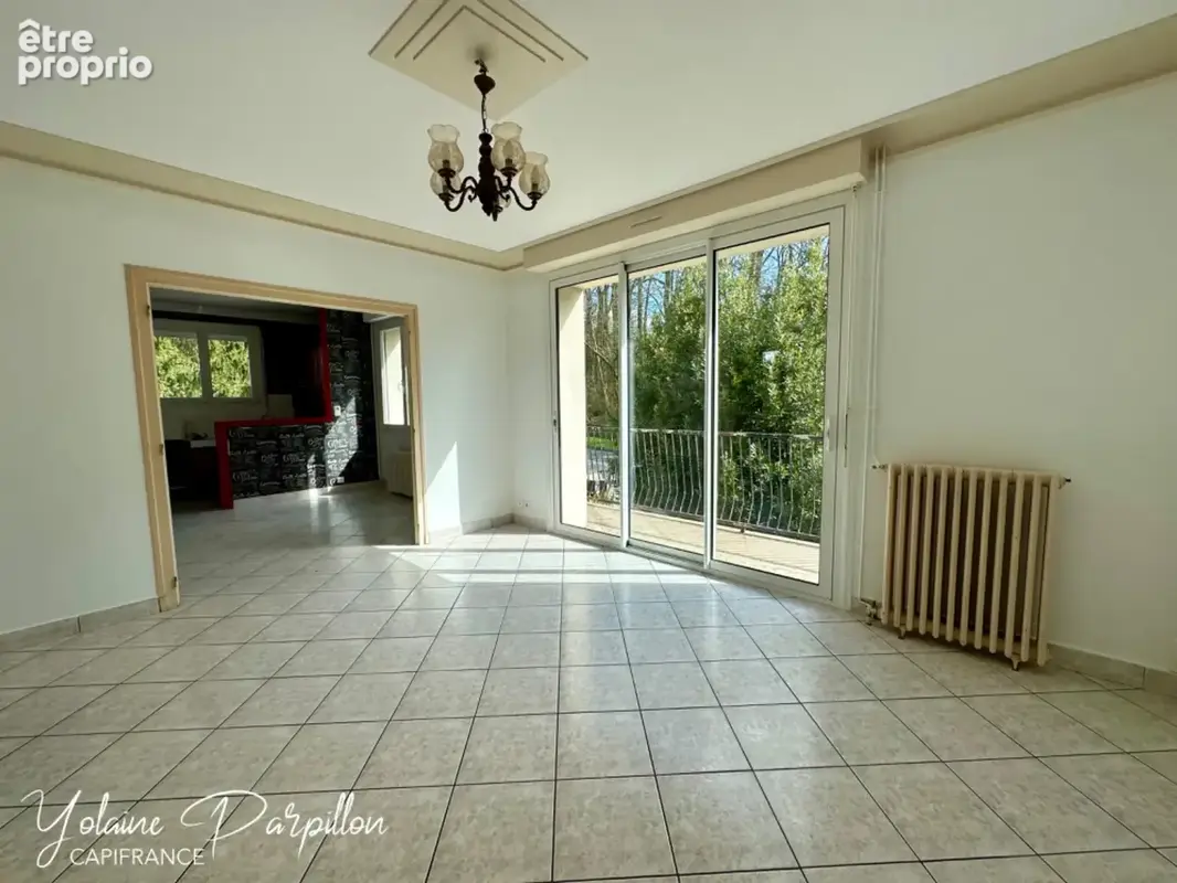 Pour des investisseurs : 2 logements loués, LES ESSARTS EN BOCAGE (85) - photo 4