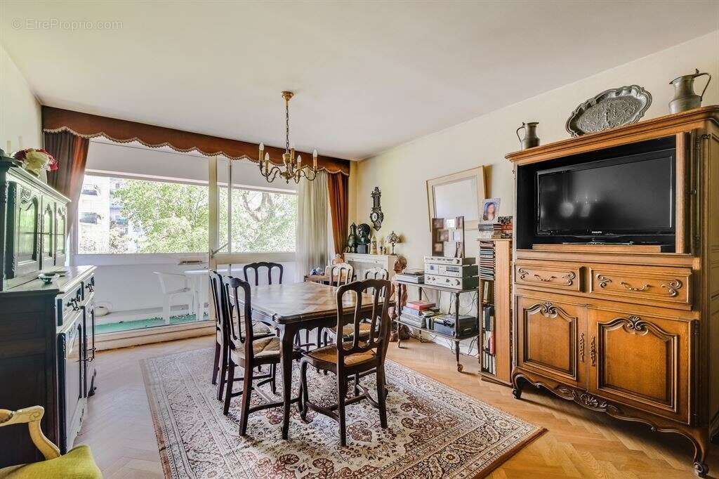 Appartement à PARIS-20E