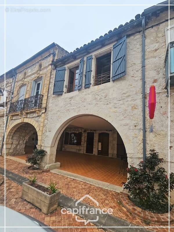 Appartement à PUYMIROL