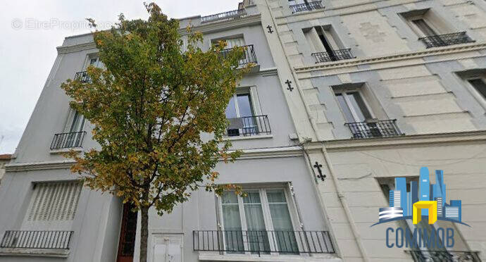 Appartement à LA GARENNE-COLOMBES