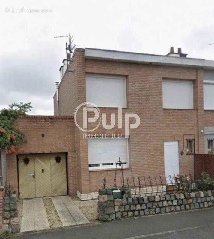 Maison à AUBY