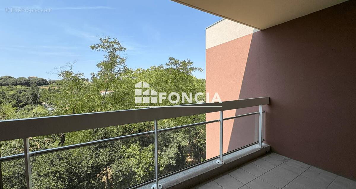 Appartement à MARSEILLE-12E