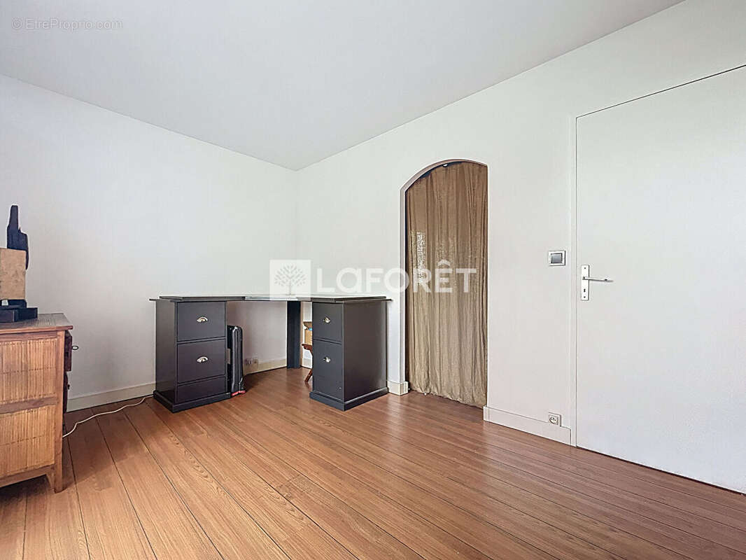 Appartement à CHENNEVIERES-SUR-MARNE