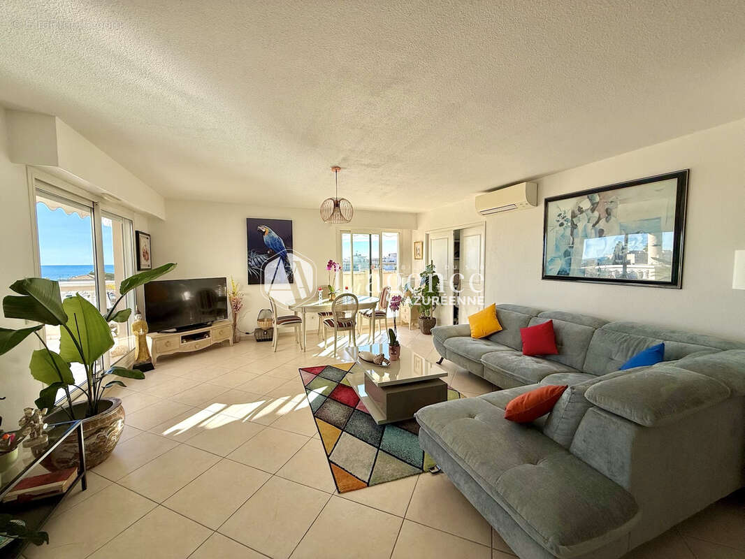 Appartement à SAINT-LAURENT-DU-VAR