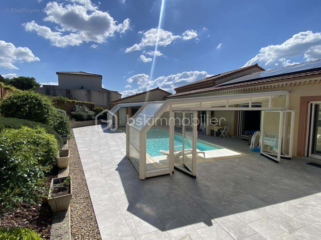A SAISIR : Maison familiale 4 chambres, 3 salles d'eau, piscine et sauna - photo 12