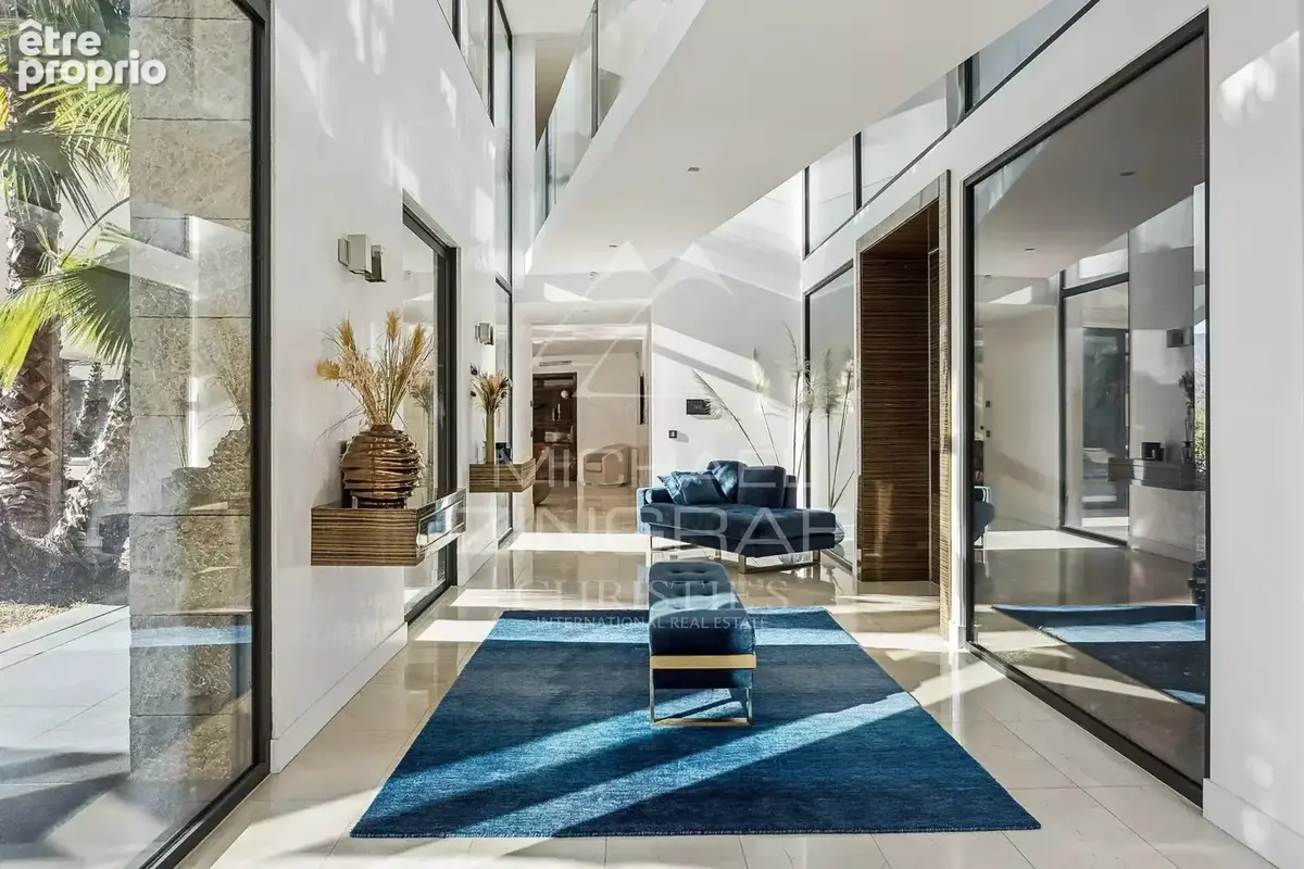 Somptueuse villa contemporaine de 500 m² nichée dans un écrin de verdure - photo 7