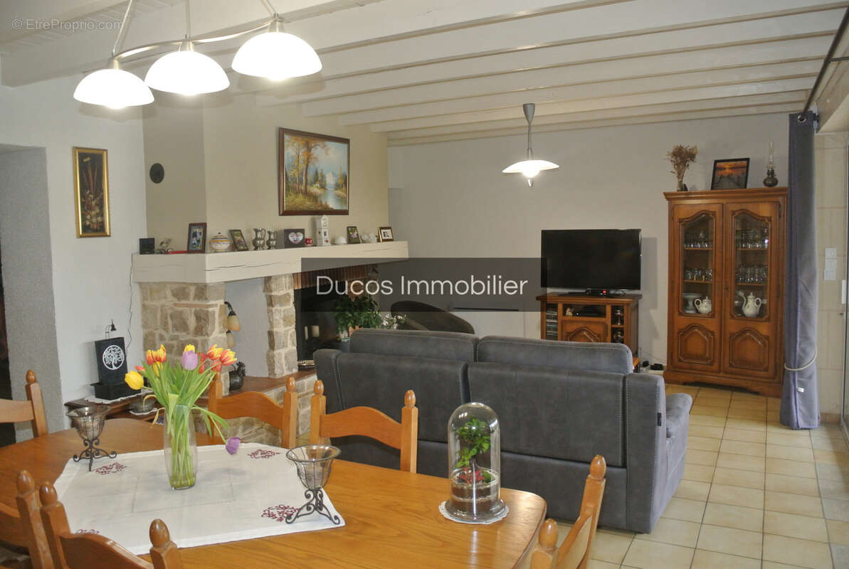 Maison à MAUVEZIN-SUR-GUPIE