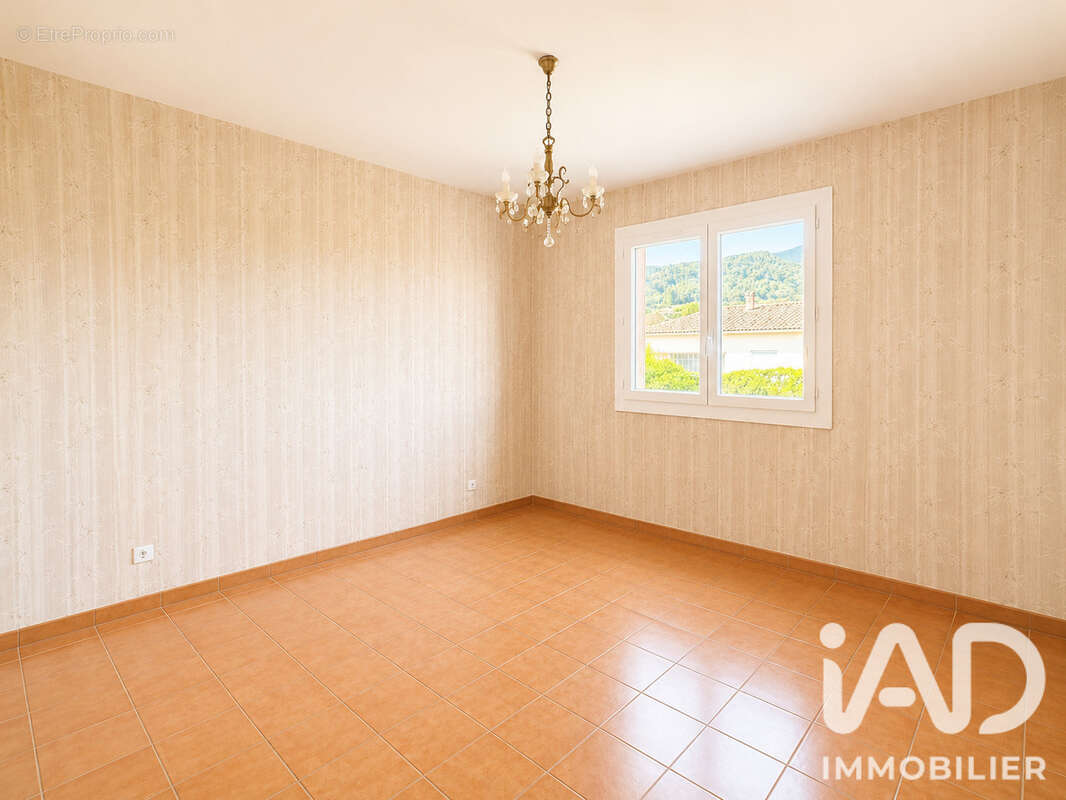 Photo 8 - Appartement à LA FARLEDE