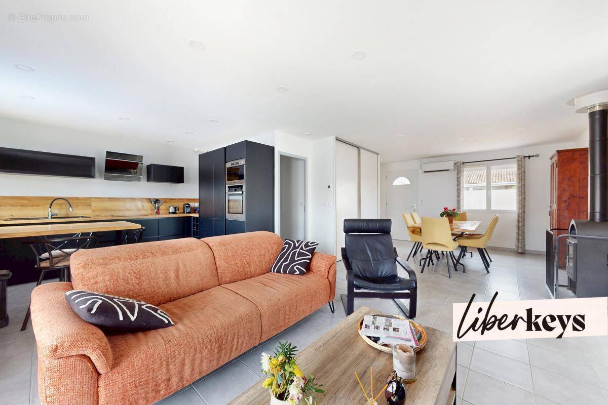 Maison à SAINT-CLAIR-DU-RHONE