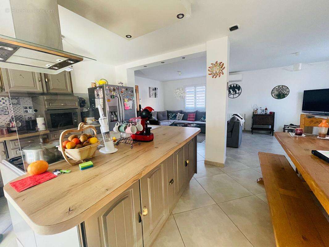 Maison à SAINT-MARTIN-DE-VALGALGUES