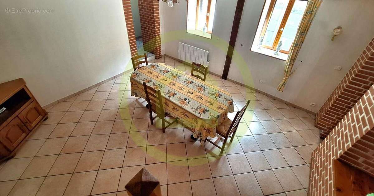 Maison à NEUVILLE-EN-AVESNOIS