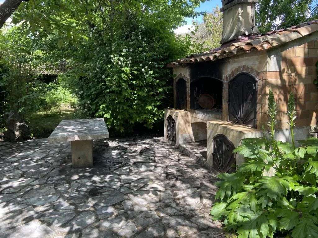 Maison à SAINT-MAXIMIN-LA-SAINTE-BAUME