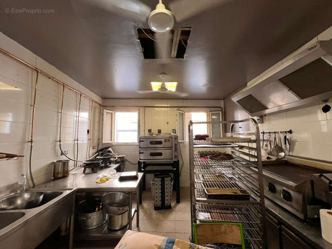 Commerce à MARSEILLE-1E