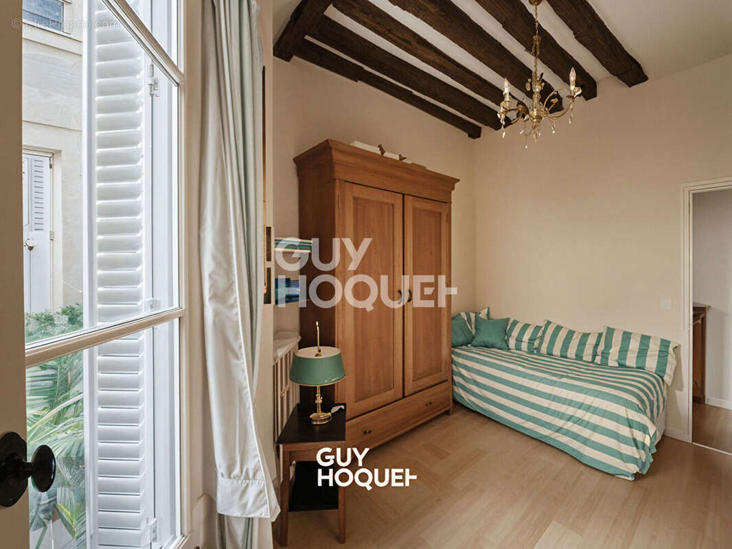 Appartement à PARIS-10E