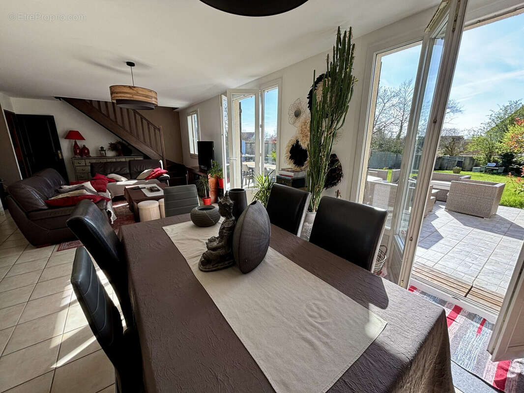 Maison à THORIGNY-SUR-MARNE