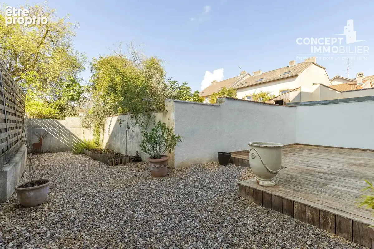 Maison de caractère – 180 m² – Terrasse et combles aménageables - photo 16