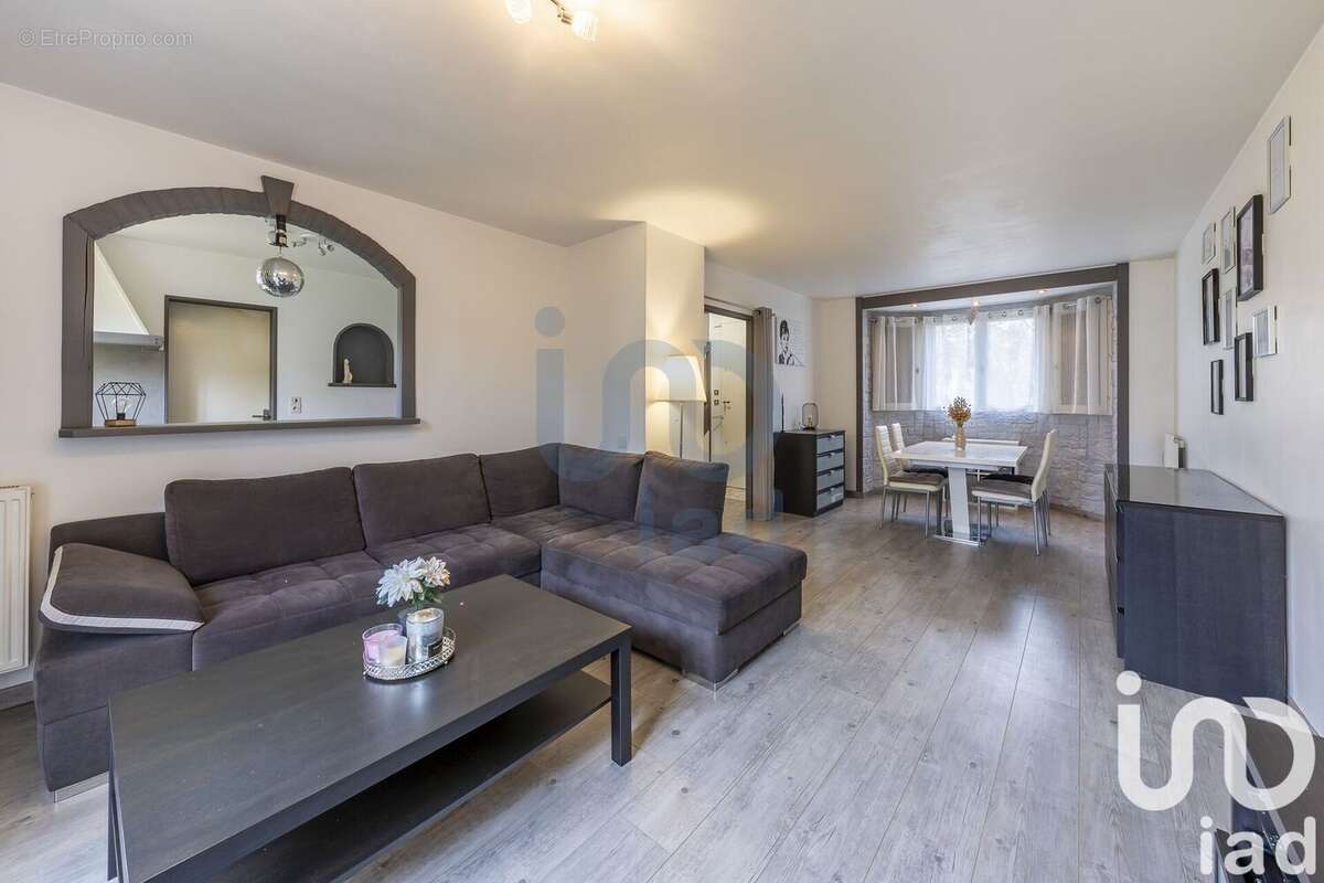 Photo 3 - Maison à LIEUSAINT