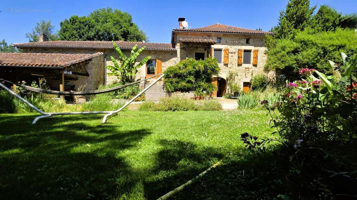 Maison à VAREN