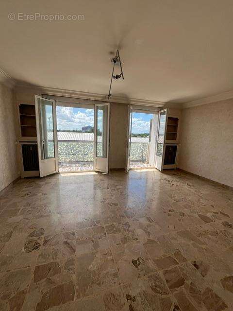 Appartement à VENISSIEUX