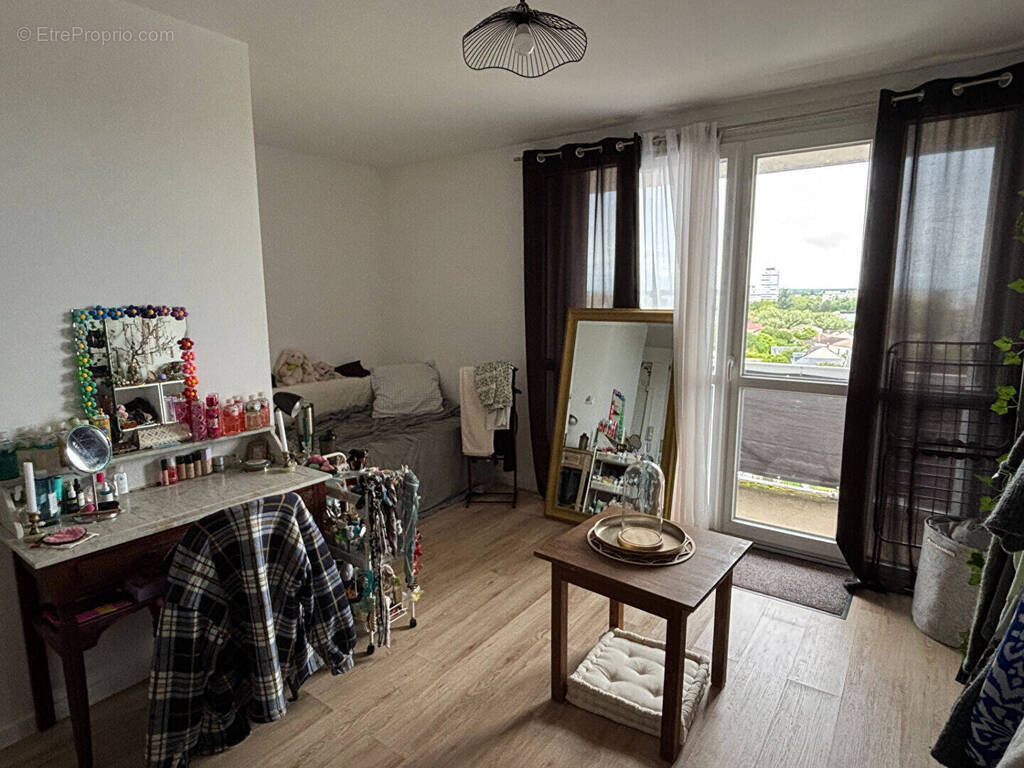 Appartement à CHATEAUROUX