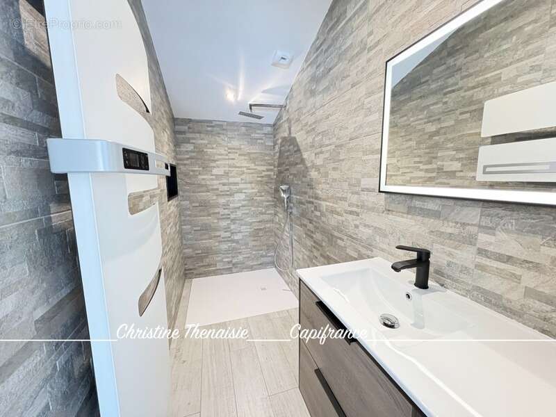 Maison à vendre Contemporaine - 2 chambres avec salle d'eau privative - Grand terrain  SAINT JEAN DE MONTS (85) - photo 18