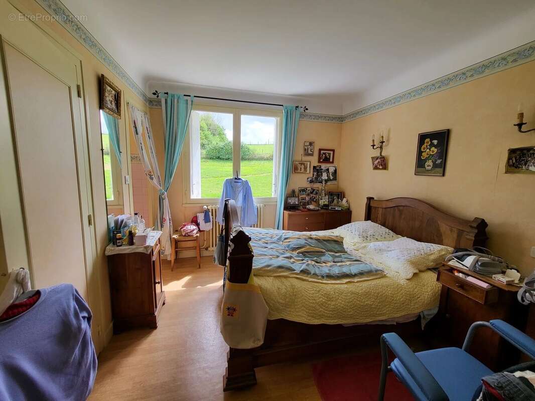 Maison à SAINT-PIERRE-DE-MAILLE