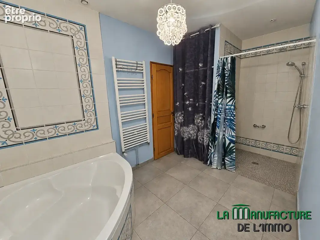 T4 de 122 m2 avec jardin privatif et dependance - photo 10