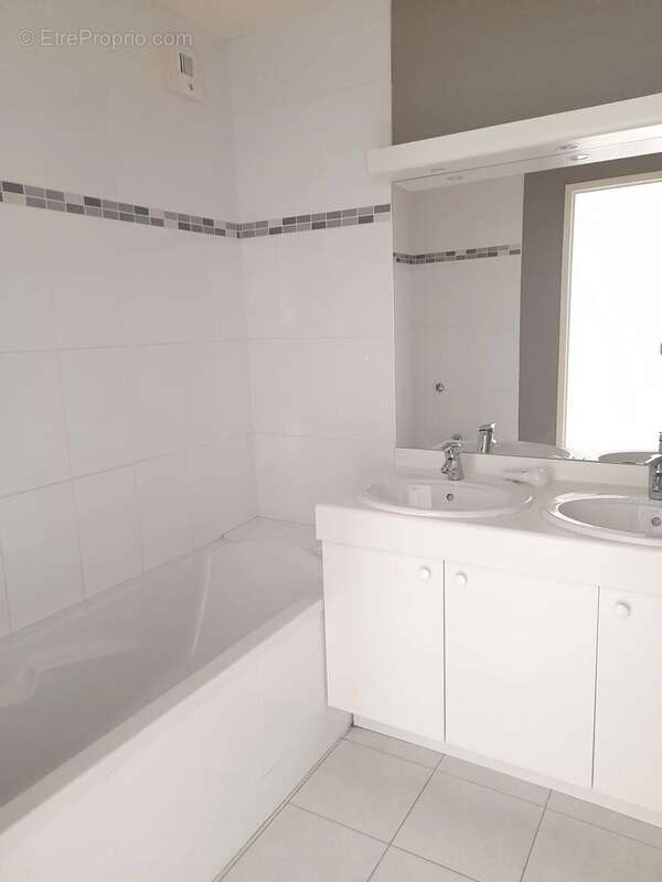Appartement à BOUGUENAIS