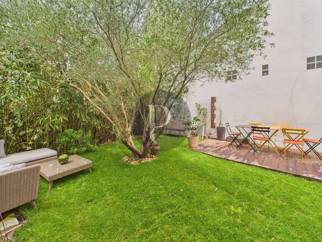 Maison à LE PLESSIS-ROBINSON