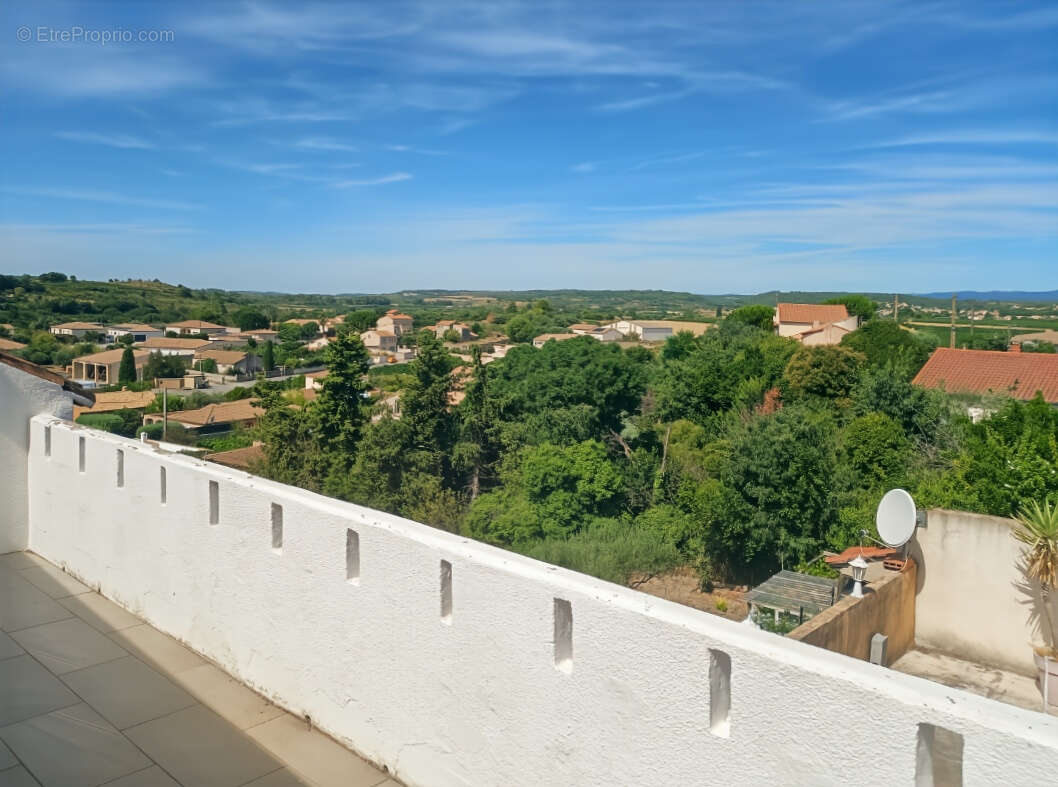 Puisserguier , très belle affaire pour investisseurs, 2 appartements existants, possibilité de créer un 3è log - photo 2
