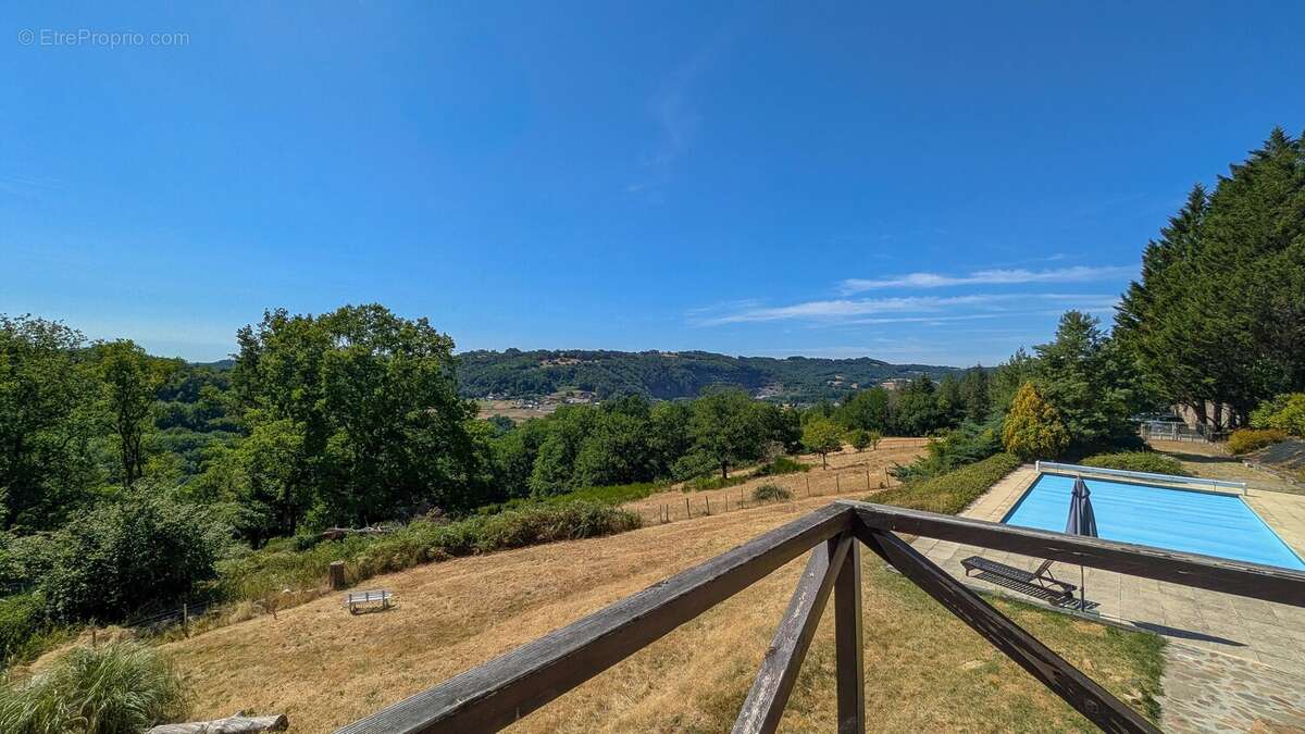 Maison en pierre de 4 chambres avec piscine et vue panoramique – Aubazine, Corrèze - photo 17