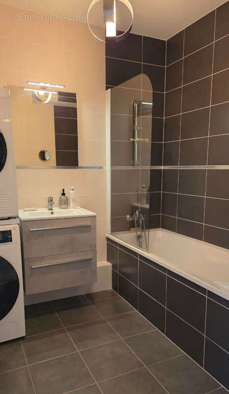 Appartement de standing 3 pièces de 74 m²  - Résidence récente et sécurisée - photo 9